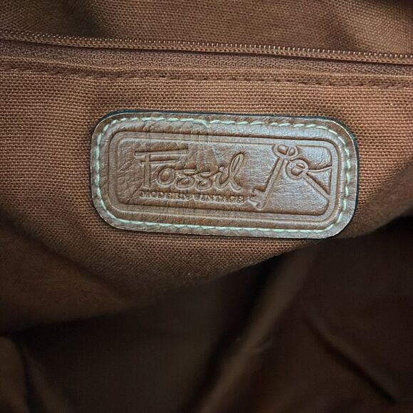 Fossil Vintage Straw and Leather Shoulder Bag - Picture 13 of 16